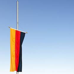 grief-beflagung-4984456_640.jpg grief-beflagung-4984456_640.jpg