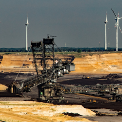 Die Zukunft der Bergbaufolgelandschaft Profen - Einladung zur Konzeptvorstellung Die Zukunft der Bergbaufolgelandschaft Profen - Einladung zur Konzeptvorstellung